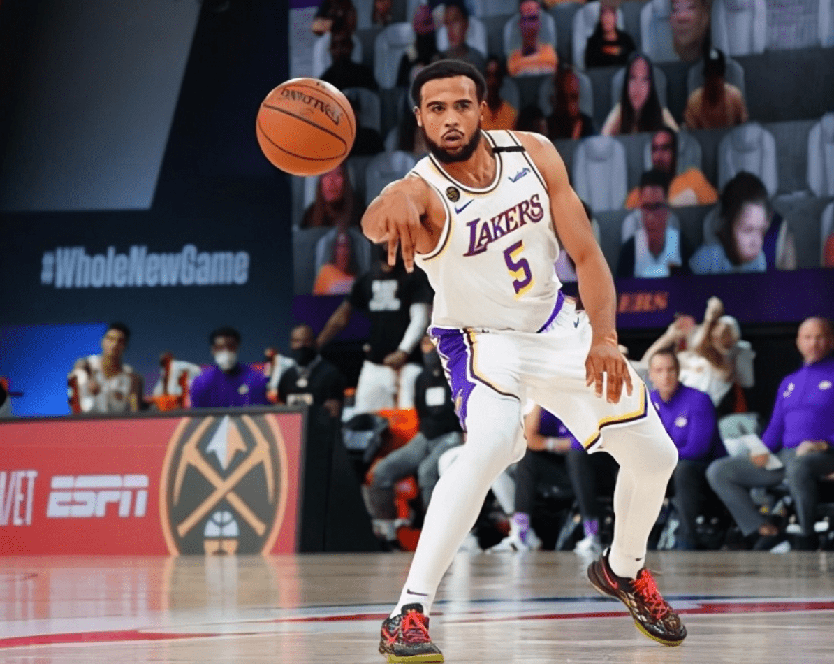 华体会-阿贾克斯训练开放日，转会期临场应变引欢呼，NBA季后赛在即，轮换策略成焦点的简单介绍-华体会